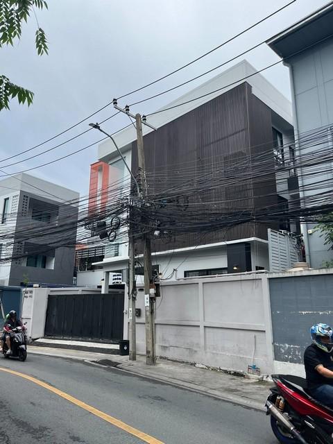 ให้เช่าด่วน บ้านเดี่ยว ซอย 20 มิถุนา ถนนสุทธิสารวินิจฉัย ห้วยขวาง เดินทางสะดวก เหมาะทำธุรกิจ 2