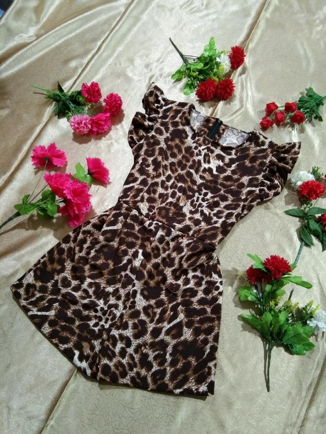 ชุดสตรีจั้มสั้นแฟชั้น