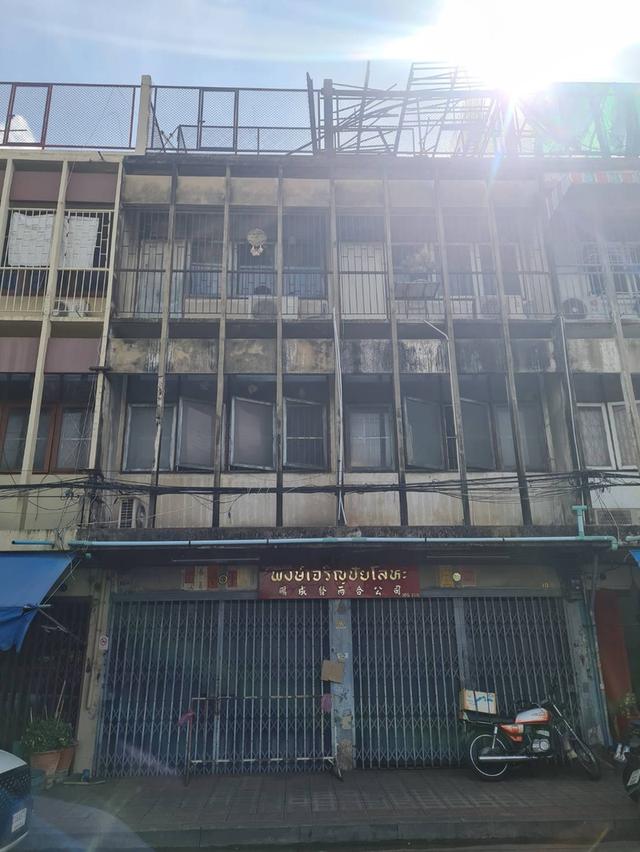 เซ้ง หรือ ให้เช่า ตึกแถว 2 คูหา ริมทางรถไฟ แถวรองเมือง สนใจติดต่อ 0865352752 1