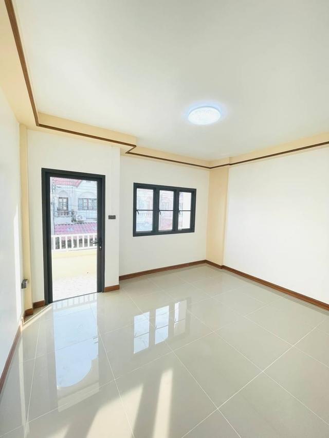 หมู่บ้านบัวทอง2 9