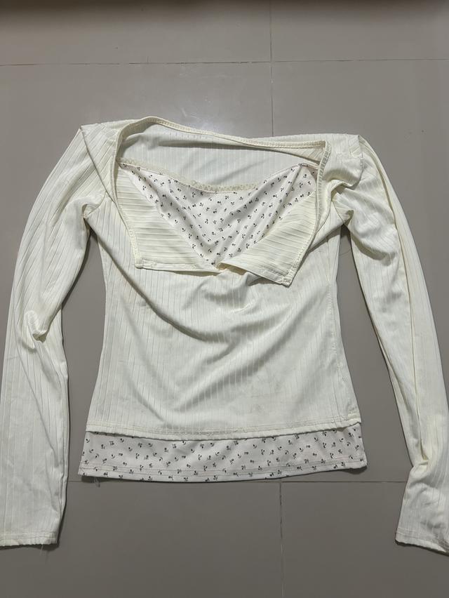 เสื้อลายดอกไม้น่ารักสไตล์เกาหลี 