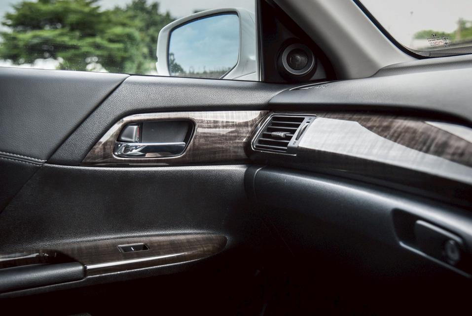 รหัสรถ CBL8674 Honda Accord 2.0 E AT 2017 20