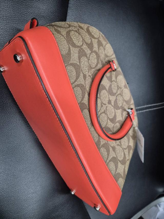 กระเป๋าสะพายยี่ห้อcoach รูปที่ 7