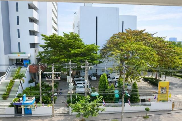 MRTแจ้งวัฒนะปากเกร็ด 28 อิมแพค 5นอน ถนน บอนด์สตรีท เมืองทองธานี 4.5 ชั้น ม.สุโขทัย 900 ม. 6