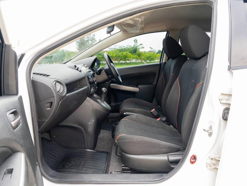 MAZDA 2 1.5 Sport Hatchback 2012 จด 2013 10