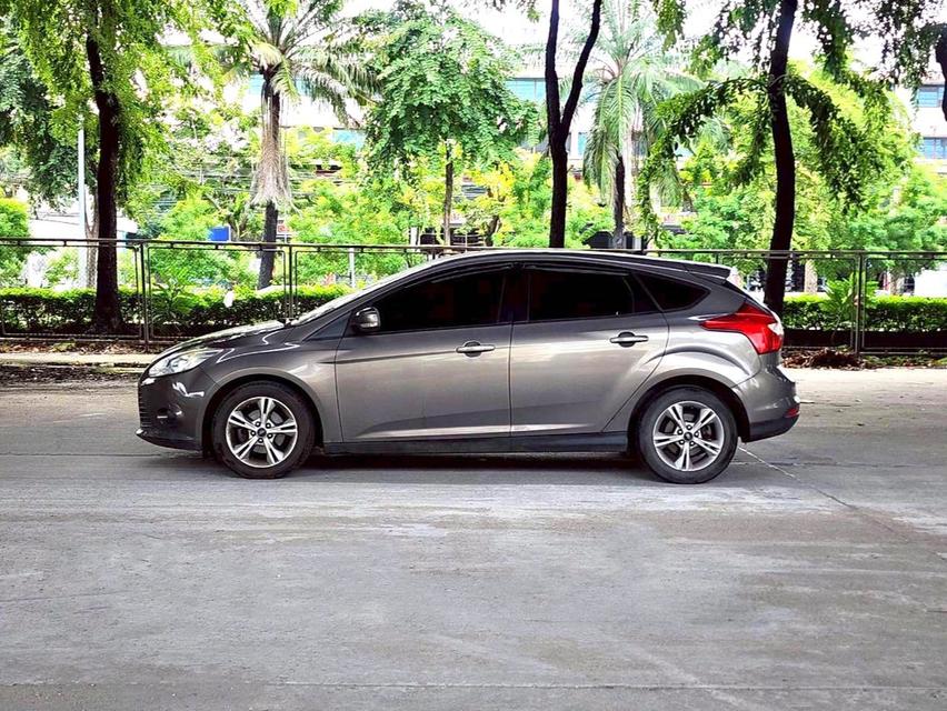 ขายรถ Ford Focus 1.6 Hatchback ปี 2013 สีน้ำตาล เกียร์ออโต้ 7