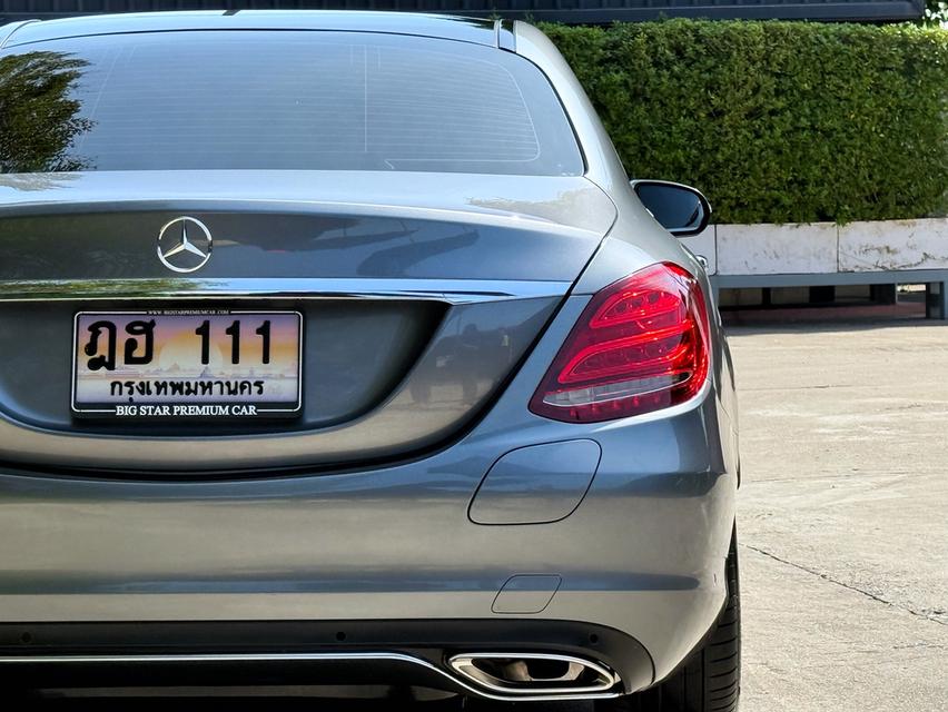 2018 BENZ C350e AMG รถมือเดียวออกป้ายแดง รถวิ่งน้อย เข้าศูนย์ทุกระยะ รถไม่เคยมีอุบัติเหตุครับ 9