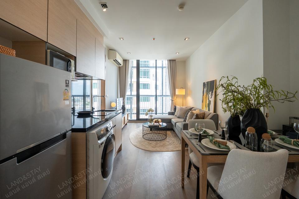 Park Origin Phrom Phong., High floor unit. 55.3 sqm. 2