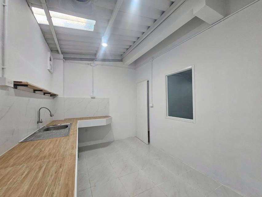 ขายทาวน์เฮาส์ 2 ชั้น หมู่บ้านปรีชา 8 บ้านรีโนเวทใหม่พร้อมอยู่ ราคาดีมาก (N.1936) 7