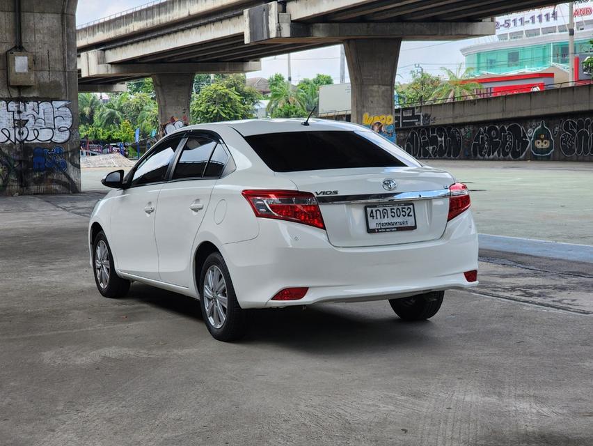 ขายรถ Toyota Vios 1.5G ปี 2015 สีขาว เกียร์ออโต้ 6