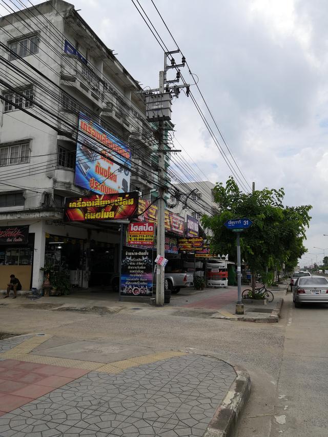 ที่ดินเปล่า 110 ตารางวา ถ.เลียบวารี ซอย วารี31 2