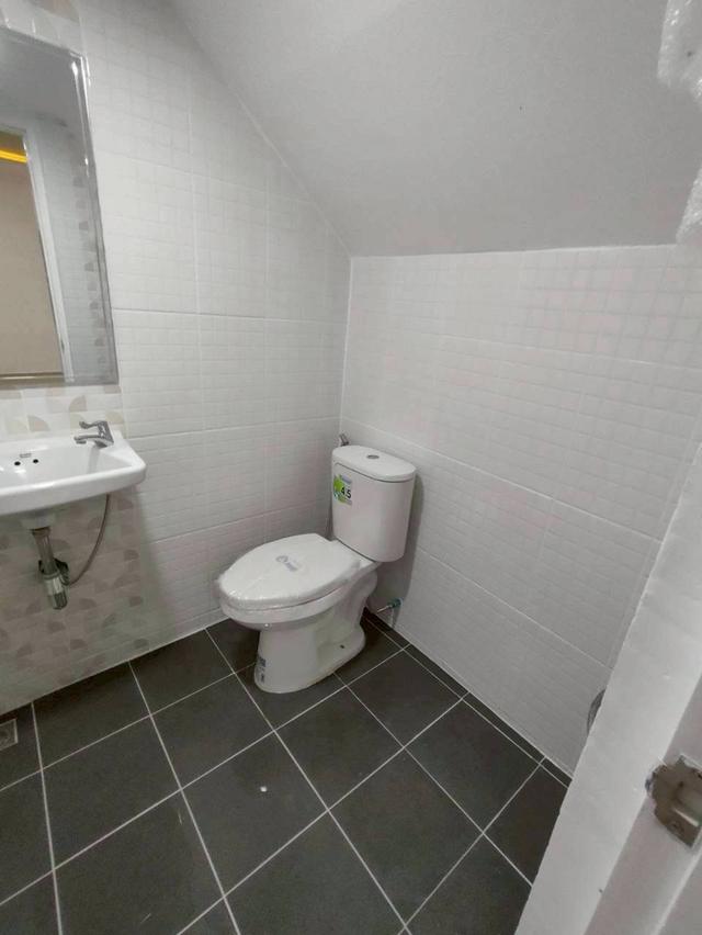 หมู่บ้านพฤกษา18/1 .. 9