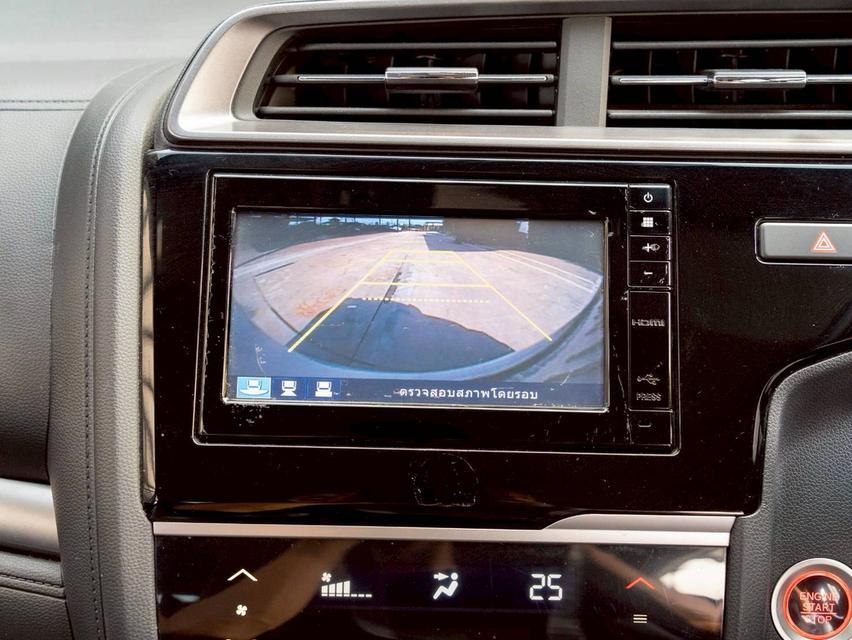 Honda jazz 1.5 RS ปีจด 2018 13