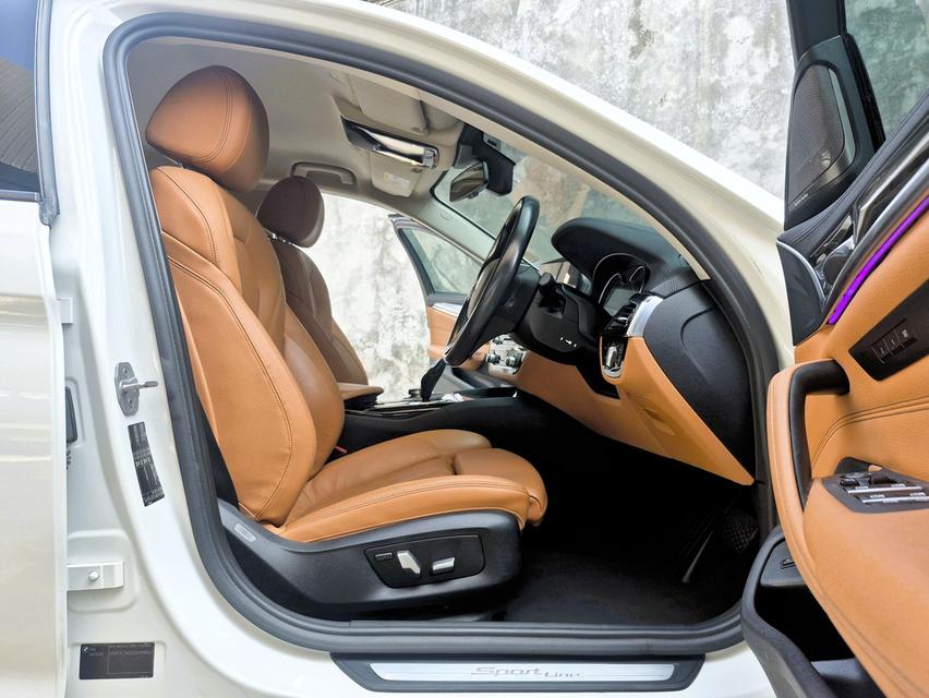ขายBMW 520d Sport ปี18 11
