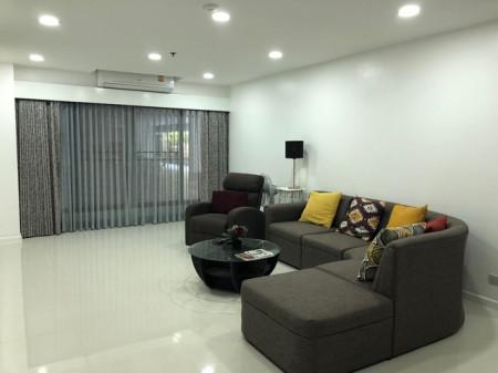 ให้เช่า คอนโด Soi Ruamruedeeบ้าน เพลินจิต 96 ตรม. ชั้น2 2ห้องนอน 2ห้องน้ำ ใกล้btsเพลินจิต