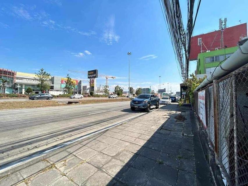 🧿💸บ้านอยู่แล้วรวย 💸🧿ที่ #เชียงใหม่  🚩 อ.เมือง จ.เชียงใหม่พื้น ที่ 192 ตรวา.  หน้าขว้าง 40 เมตร ลึก 20 เมตรพื้นที่หน้าบ้านและข้างกว้างมาก 3