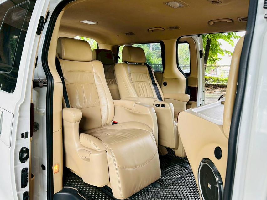 🔥ฟรีดาวน์ รถตู้ VIP 7 ที่นั่ง รุ่นท๊อป สุดหรู รถสวย พร้อมใช้ Hyundai Grand Starex 2.5 VIP AT ปี 2013 รูปที่ 17
