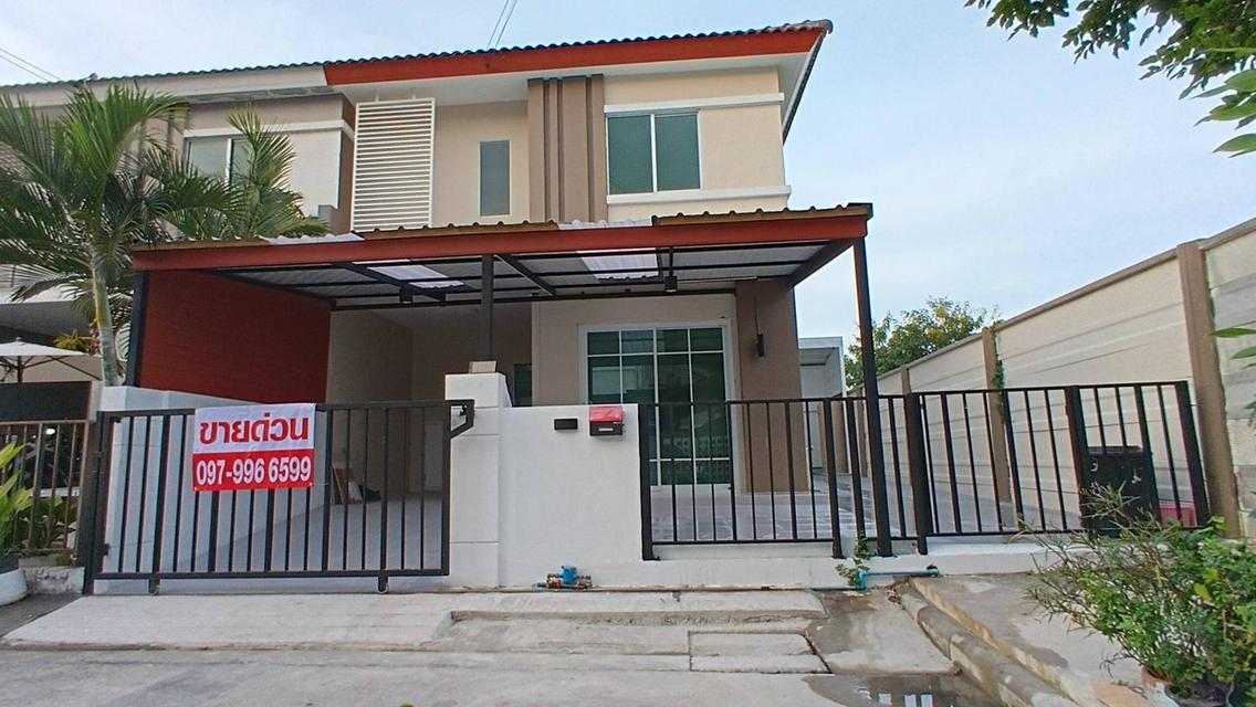 ขาย ทาวน์เฮ้าส์ 2 ชั้น 25 ตร.ว หลังมุม ม.พฤกษา 54 เฟส 2 คลองถนน บางใหญ่ รีโนเวทใหม่ ราคาพิเศษ 1