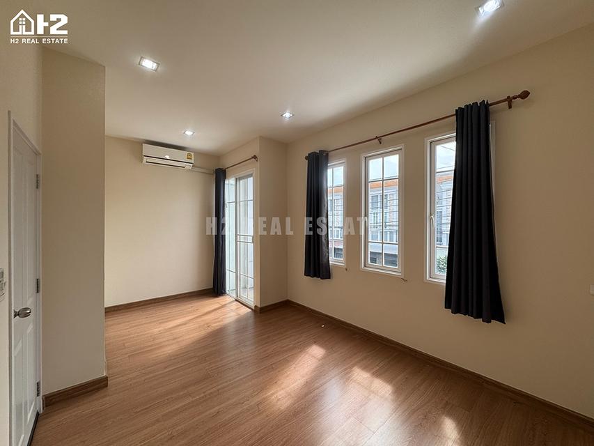 ขายทาวน์โฮมหลังมุม โกลเด้น ทาวน์ รามอินทรา-วงแหวน Gloden Town Ramintra-Wongwaen 5