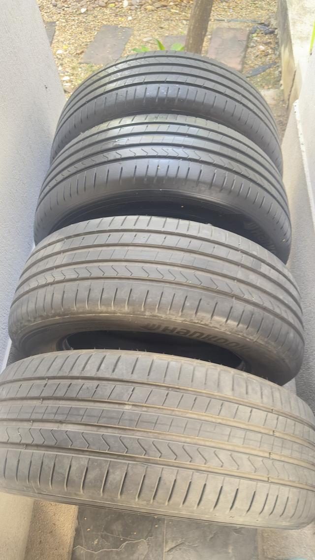 ขายยางhankook235/60/17มีปะ1 9