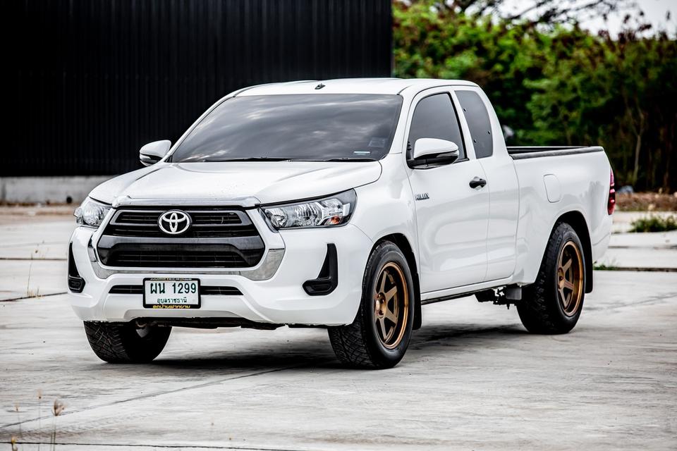 #TOYOTA HILUX #REVO 2.4 ENTRY Z EDITION SMART CAB ปี 2021 สีขาว 