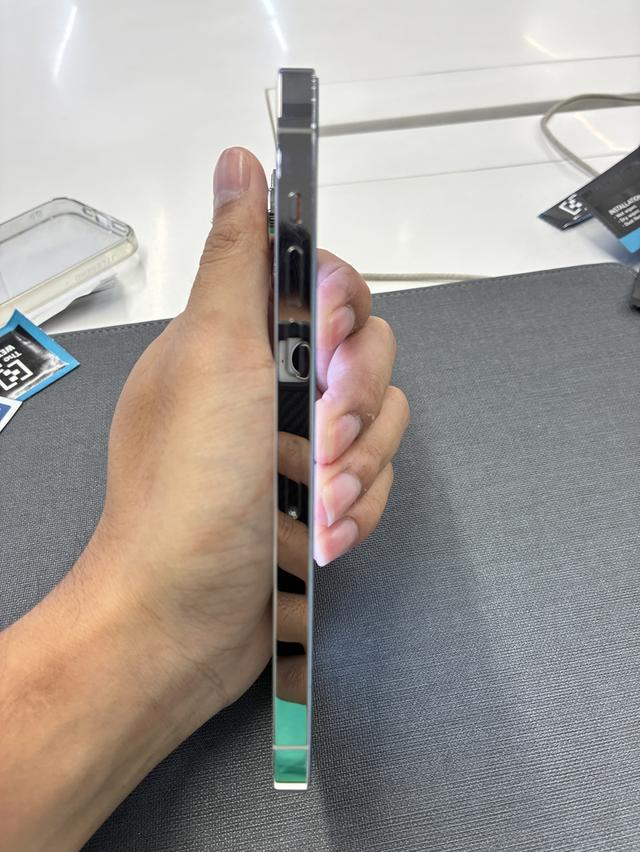 IPhone 14 Promax128GB Siver 6