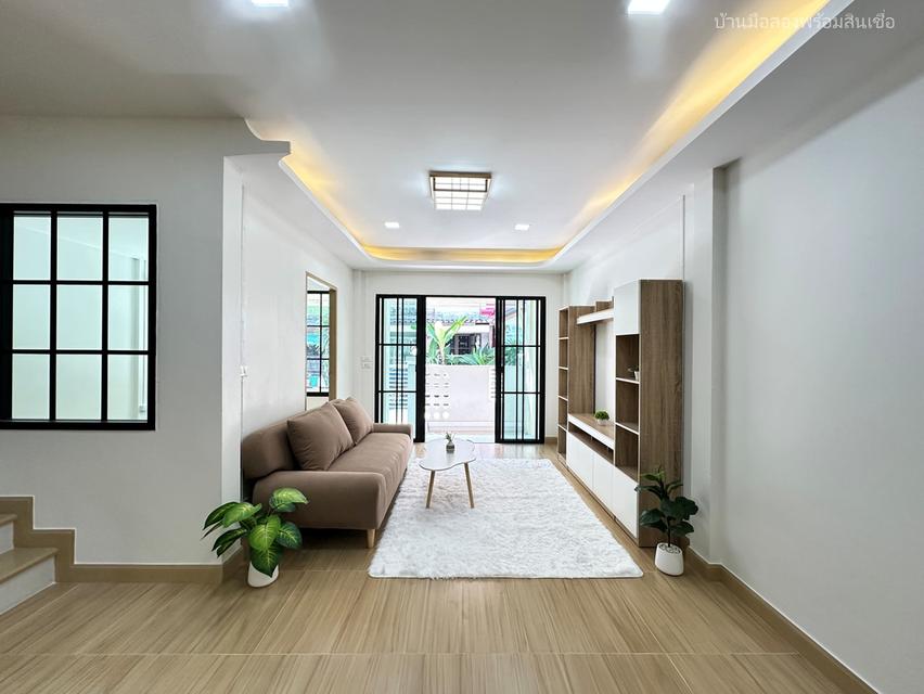 หมู่บ้านบุศรินทร์ พระยาสุเรนทร์ 40 12