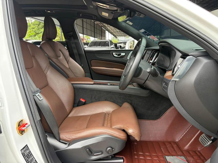 Volvo XC60 2.0Recharge T8 AWD ปี21 รูปที่ 12