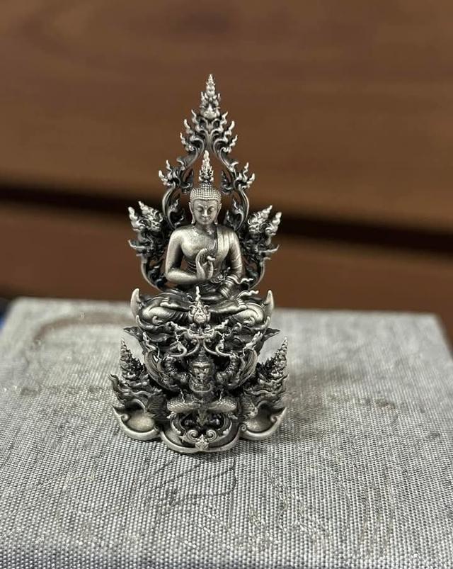 พระพุทธเงิน อ. เฉลิมชัย