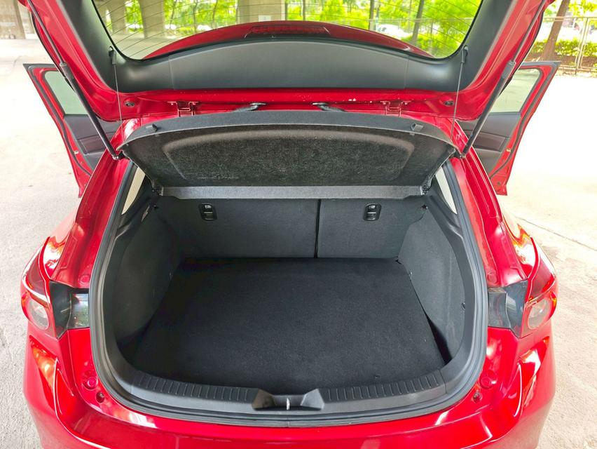 ขายด่วน! Mazda 3 2.0 C Sport AT ปี 2017 19