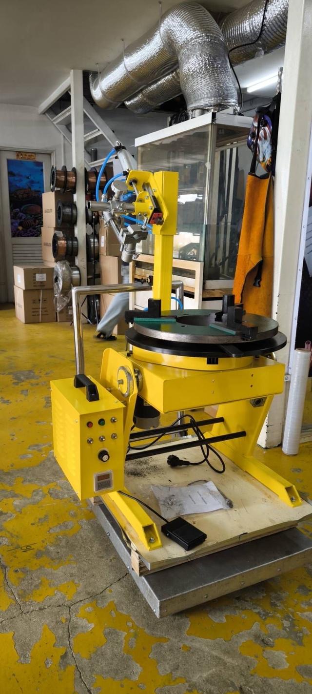 เครื่องหมุนจับงานเชื่อมHD-100 พร้อมแขนจับหัวเชื่อม รับน้ำหนัก100กก จับท่อ2.5-15นิ้ว 2