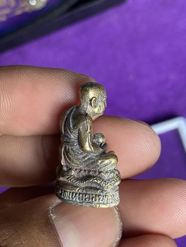 พระเครื่อง ของเก่า เก็บสะสม รูปที่ 4