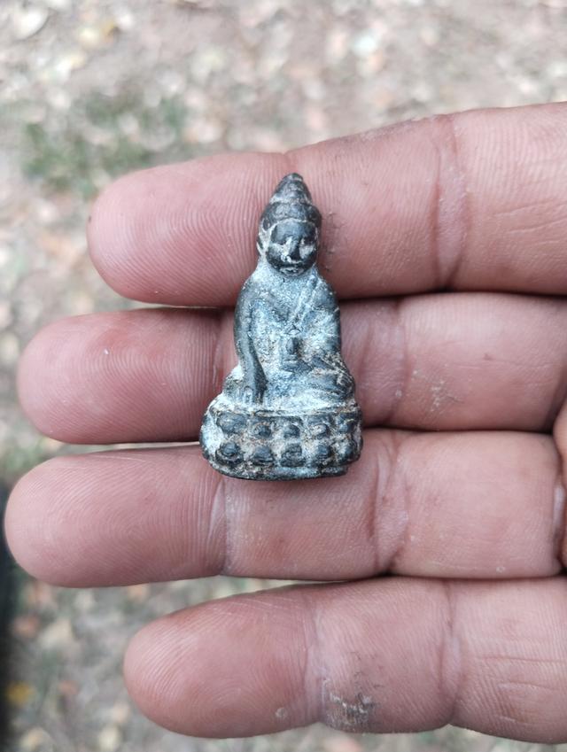 พระกรุกริ่งปวเรศ