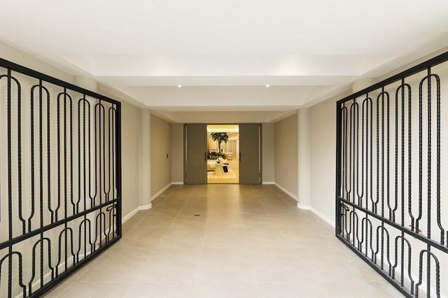 ขายทาวน์เฮ้าส์ สไตล์ Modern French Classic ซอยปรีดีย์พนมยงค์ 42 หมู่บ้าน บ้านคลองตันนิเวศน์ พร้อมอยู่ 14