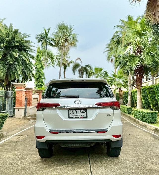 Toyota Fortuner 2.4 Top Sigma4 ดีเซล 4WD Auto ปี 2018 สีขาว รูปที่ 6