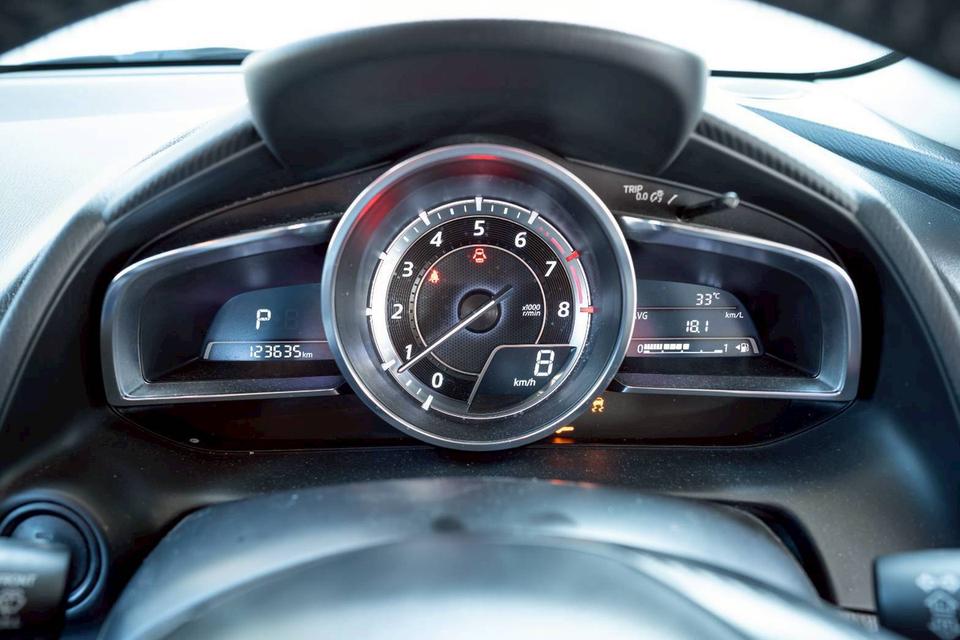 MAZDA MAZDA2 1.3 High Connect ปี 2016 สีแดง เกียร์A/T โฉม ปี14-ปัจจุบัน 4Dr รูปที่ 14