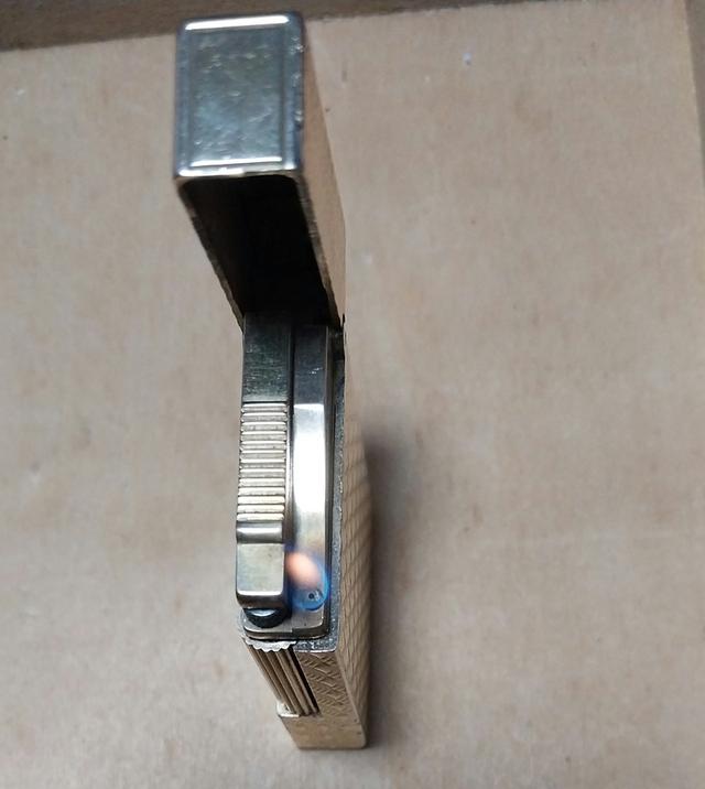 ไฟแช็ค Dupont L2 ของแท้ รูปที่ 4