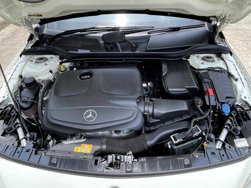 BENZ GLA200 1.6 URBAN (CKD) (โฉมW156) ปี 2017 สภาพนางฟ้า 16