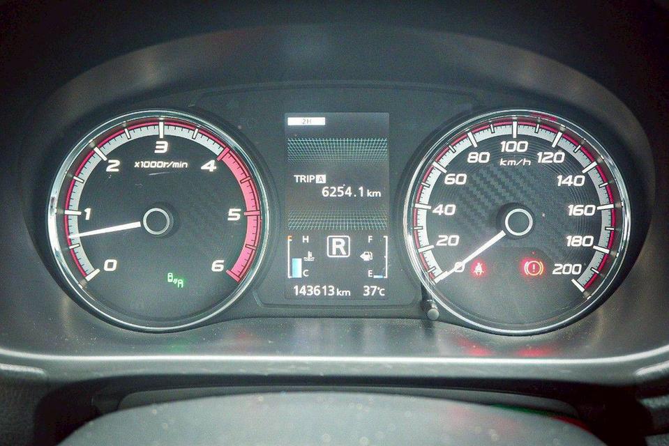 MITSUBISHI TRITON 2.4 GT PLUS PREMIUM 4WD AT สีดำ ปี 2020 19