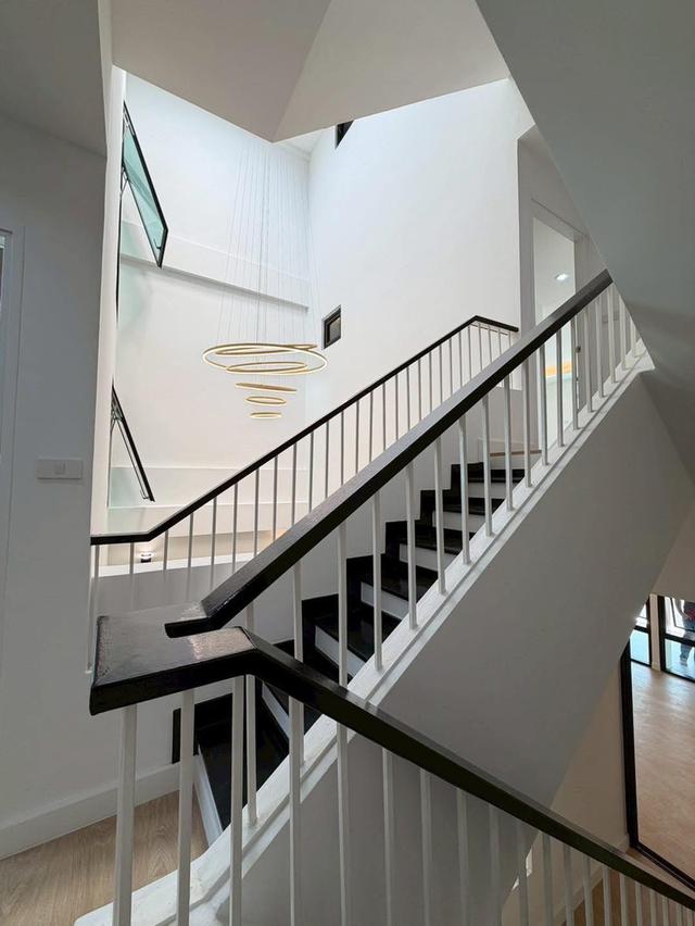ขายด่วน ทาวน์โฮม 4.5 ชั้น โครงการ Prominent Place  พร้อมลิฟต์ ส่วนตัว - สุขุมวิท101 18
