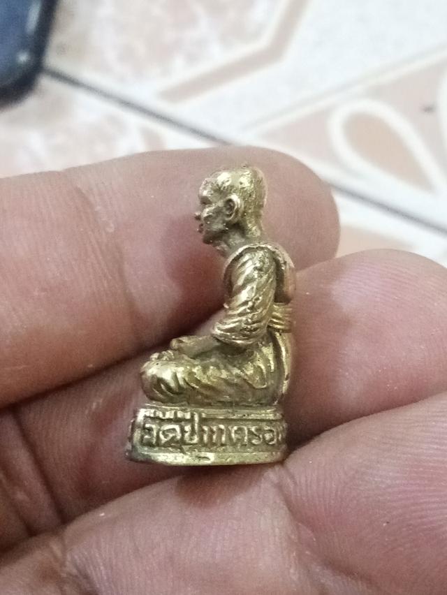 พระเครื่องหลวงปู่ศุข รูปที่ 3