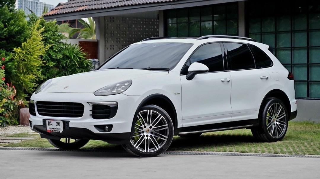 รหัสรถ KN20 📌PORSCHE CAYENNE 3.0 S E-HYBRID ปี 2015