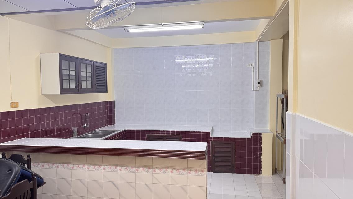 📣 ให้เช่าทาวน์โฮมหลังใหญ่ 5 ห้องนอน ติด BTS พหลโยธิน 59 (100 เมตร!) ใกล้ห้าง ใกล้ตลาด ครบจบในที่เดียว 12