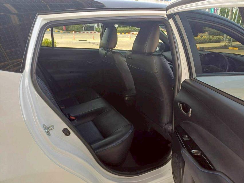 TOYOTA YARIS 1.2 SPORT PREMIUM รูปที่ 8