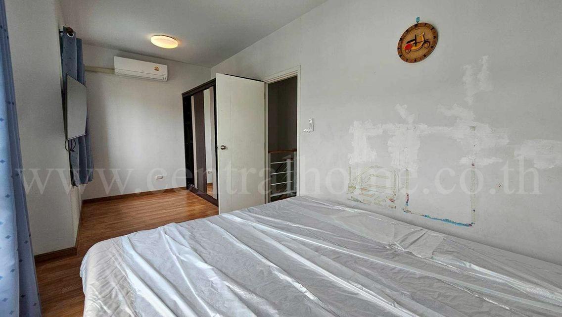 ทาวน์โฮม เจ ทาวน์ เอ็กคลูซีฟ รังสิต - คลอง 1 บ้านสวย พร้อมอยู่ 10