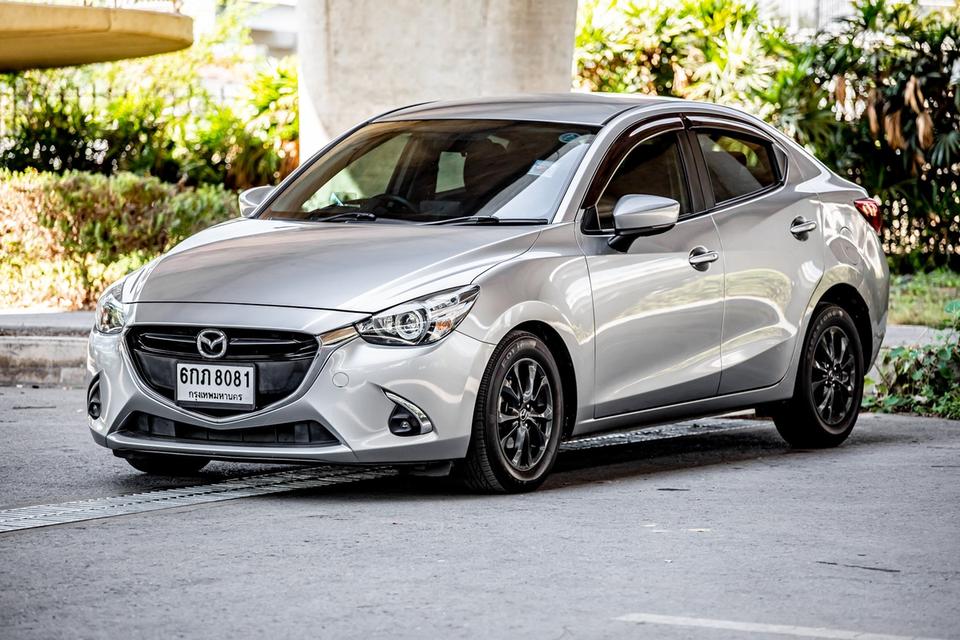 Mazda2 1.3 High Connect Skyactiv Sedan ปี 2017  3