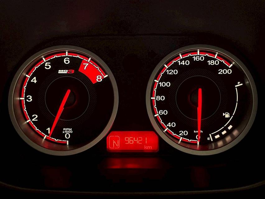 MG 3 1.5 D ปี 2015 14
