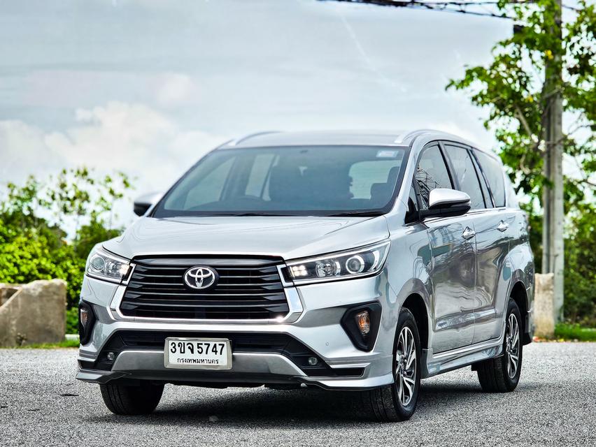 Toyota Innova 2.8 entry mnc