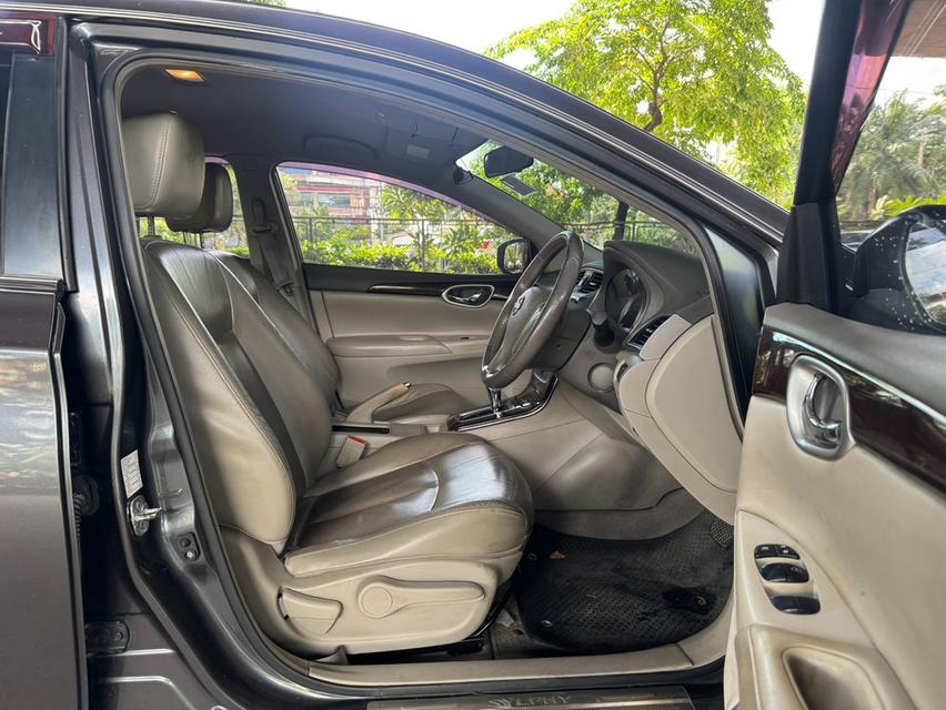 2013 Nissan Sylphy 1.6 V AT รถสวย มือเดียวป้ายแดง รูปที่ 13
