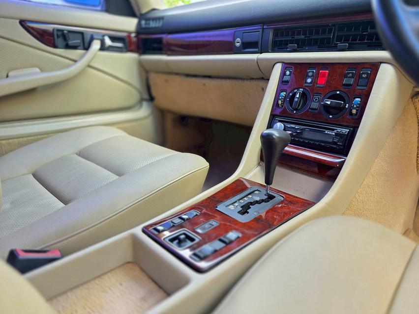 รหัสรถ NC2052 MERCEDES-BENZ 560 SEC Coupe Lorinser V8 (C126) " Facelift " 14